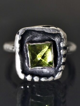 Peridot Pyramid Silver Ring