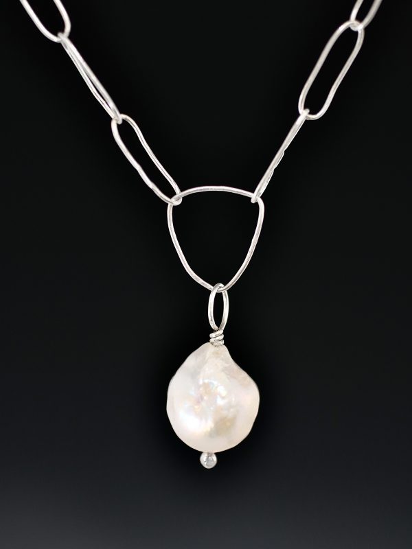 Mermaid's Pearl Silver Necklace