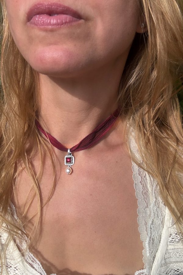 Silver Garnet Pearl Dorian Choker Necklace