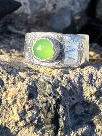 Silver Fairy Glow Chrysoprase Ring