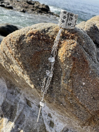 Star Felt Silver Quartz Crystal Cuff Earring